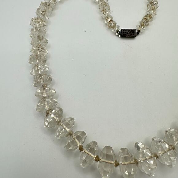 Antique Art Deco rock crystal graduated beaded 17.5” necklace sterling clasp - Picture 4 of 8
